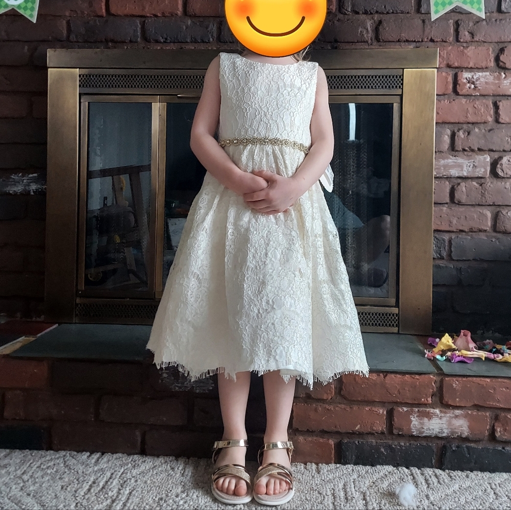 Little girl's flower girl dress size 6